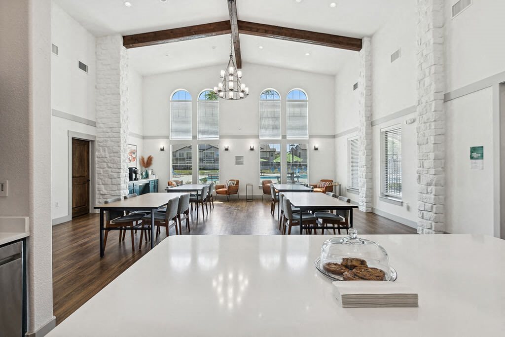 Social lounge kitchen at Bonito Parque Apartments in San Antonio TX